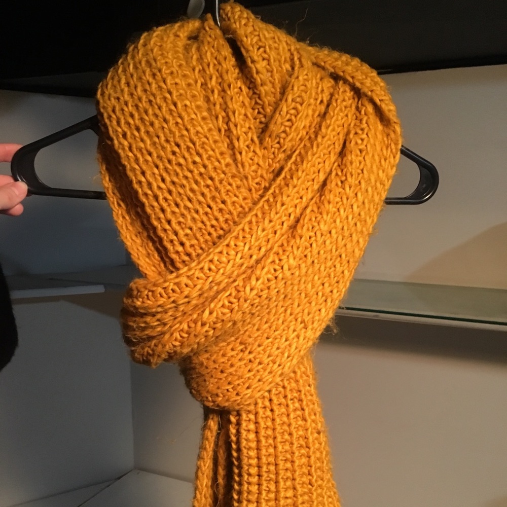 ZARA scarf (large)
